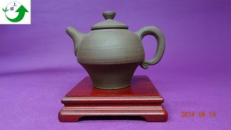 王明發 紫砂素面壺