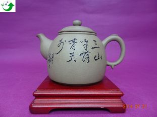 羅榮輝早期手工刻壺(黃泥)產品圖